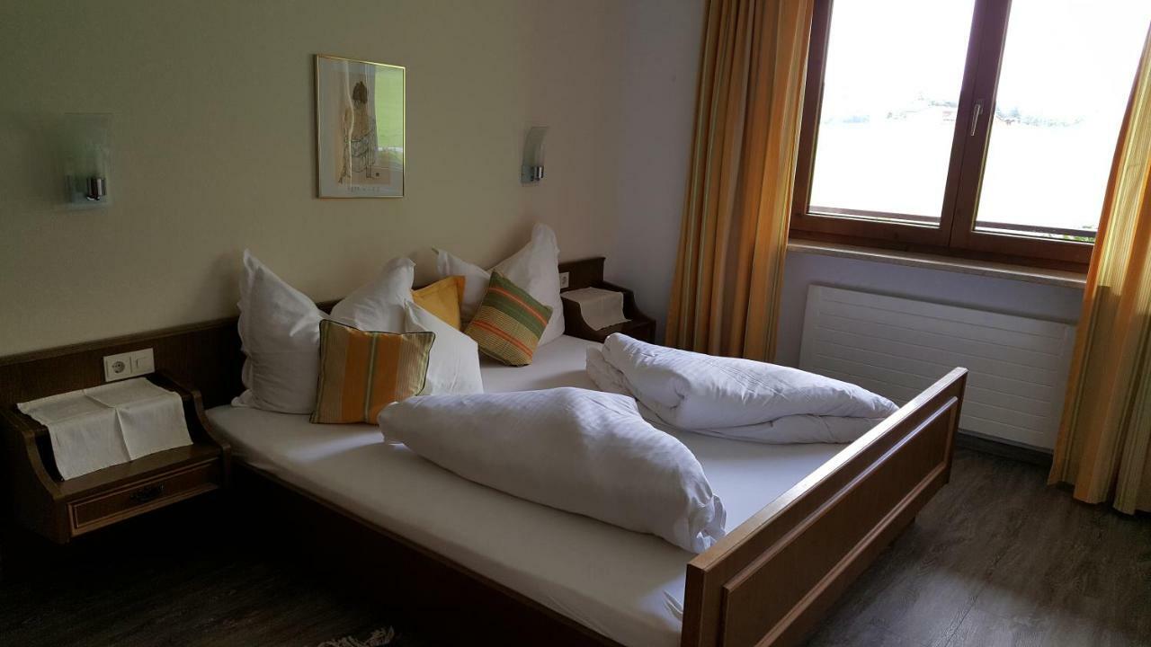 Ferienwohnungen Freundsheim Крамзах Екстериор снимка