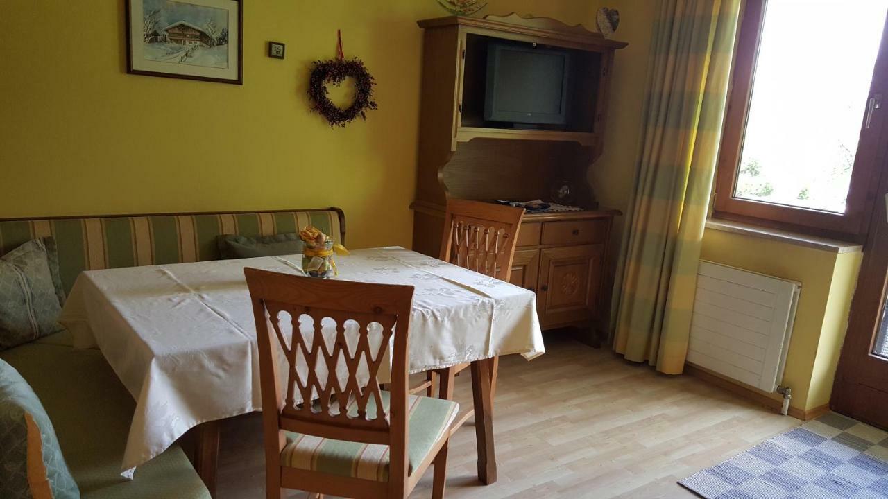 Ferienwohnungen Freundsheim Крамзах Екстериор снимка