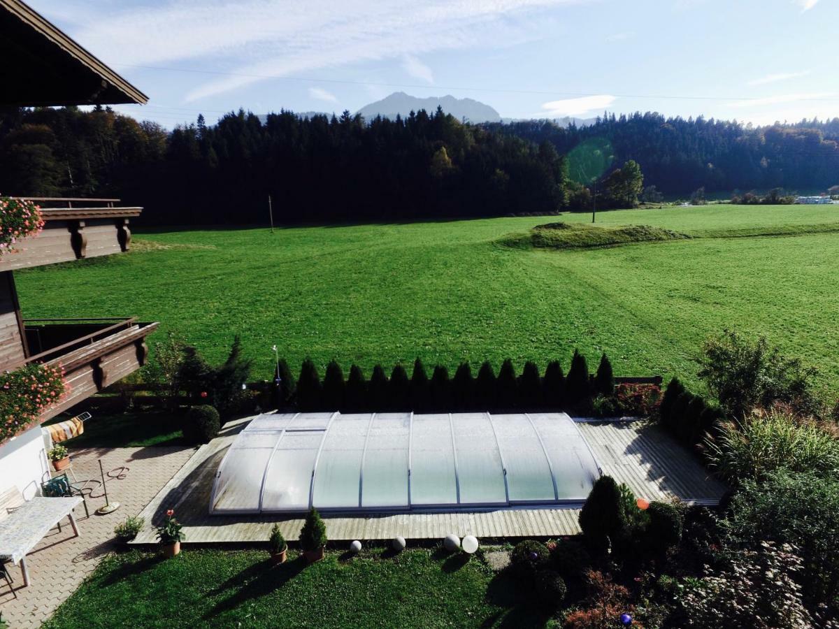 Ferienwohnungen Freundsheim Крамзах Екстериор снимка